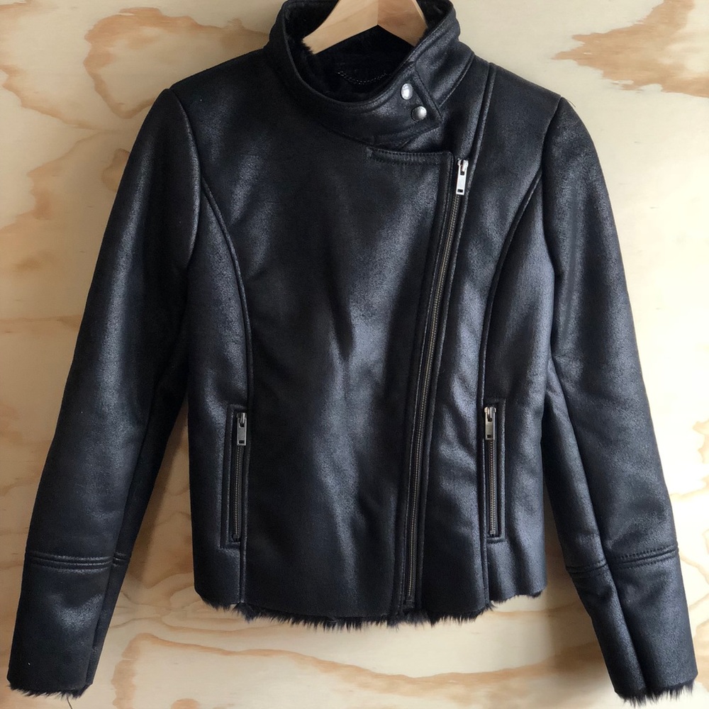 BANANA REPUBLIC faux shearling vegan jacket XS